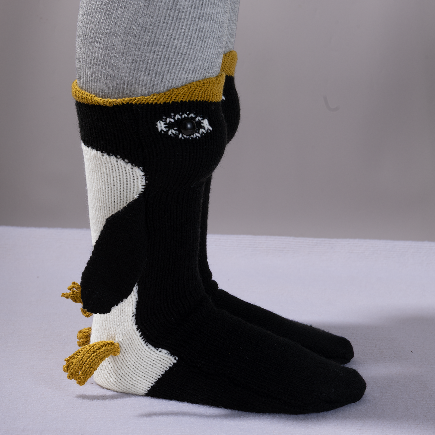 BOFFWAM Penguin Knit -Quirky creative design & Comfy Soft knitted material, Carpet  for Family Party Quirky sock Menswear Original