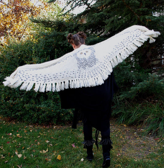 Snowy Owl Wing Shawl – Knitted Scarf with Feather Fringe