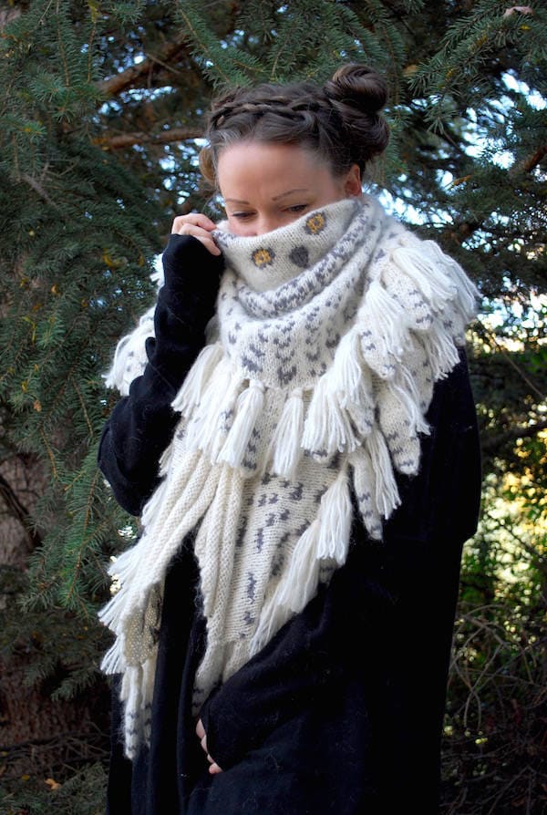 Snowy Owl Wing Shawl – Knitted Scarf with Feather Fringe